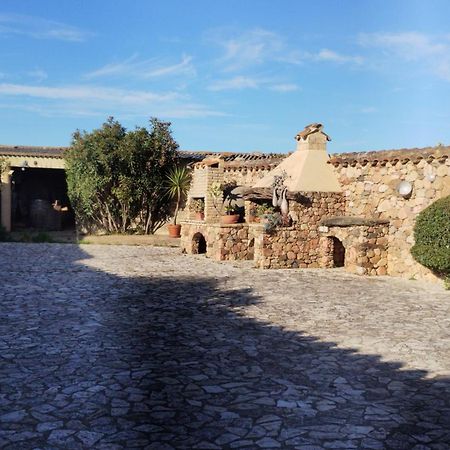 Villa Il Ruscello SantʼAnna Arresi Exterior foto