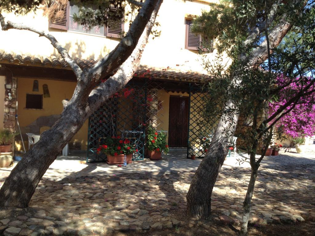 Villa Il Ruscello SantʼAnna Arresi Exterior foto